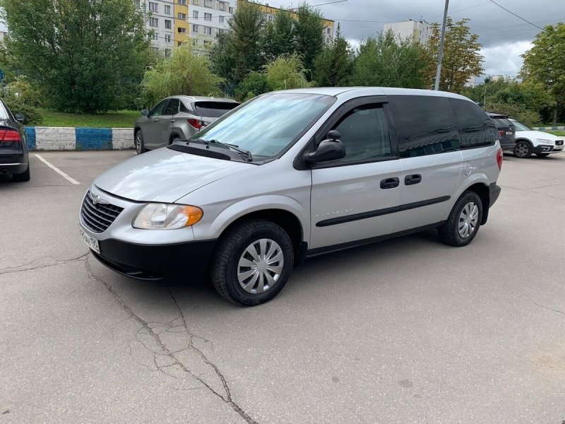 Chrysler Voyager 2001 года