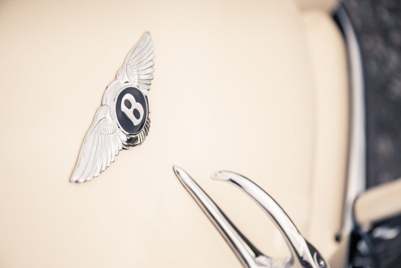 Bentley обои логотип