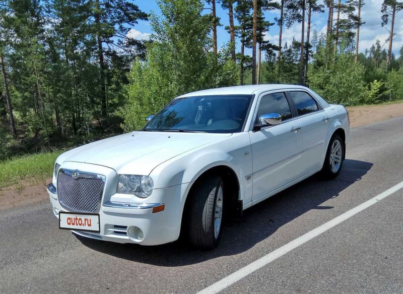 Chrysler 300c White