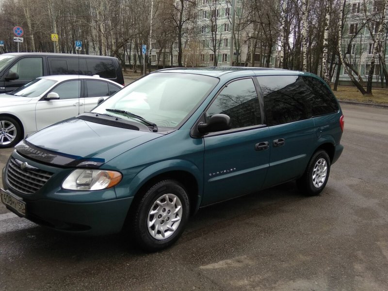 Chrysler Voyager 2.4 at, 2001, минивэн