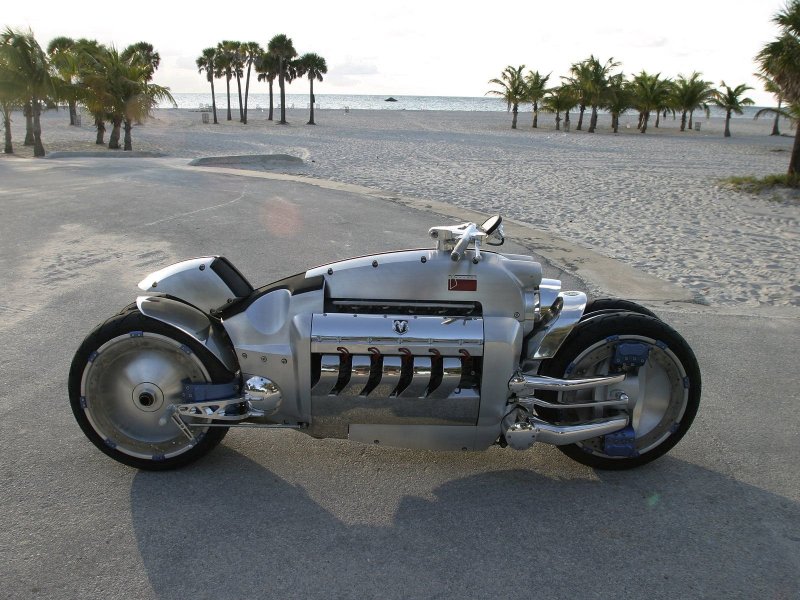 Мотоцикл dodge Tomahawk v10 Superbike