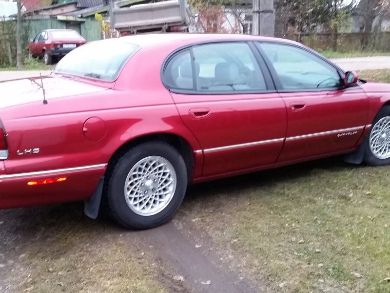 Chrysler LHS 3.5 at, 1993
