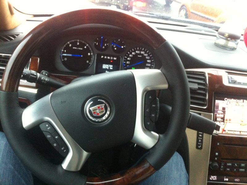 Cadillac Escalade gmt900 салон