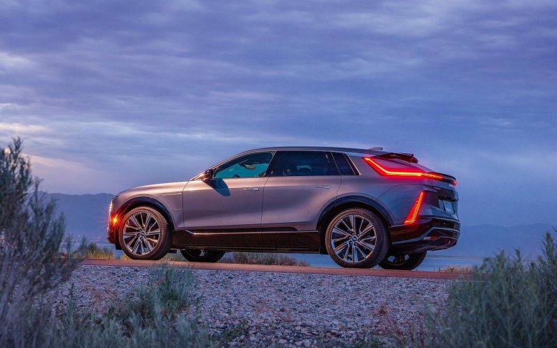 2023 Cadillac Lyriq