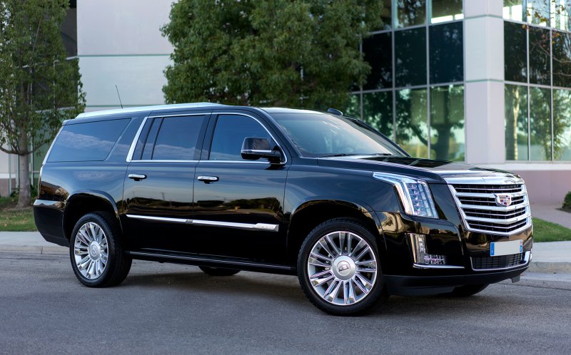 Кадиллак Escalade ESV