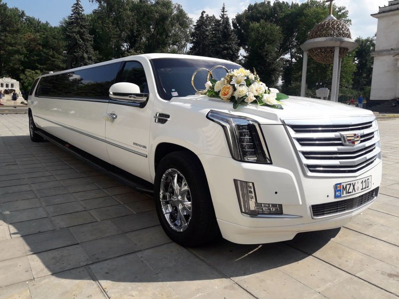 Cadillac Escalade лимузин