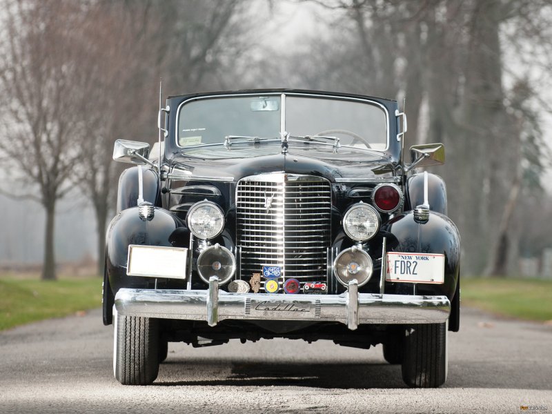 Cadillac Series 90 v16 Limousine 1938