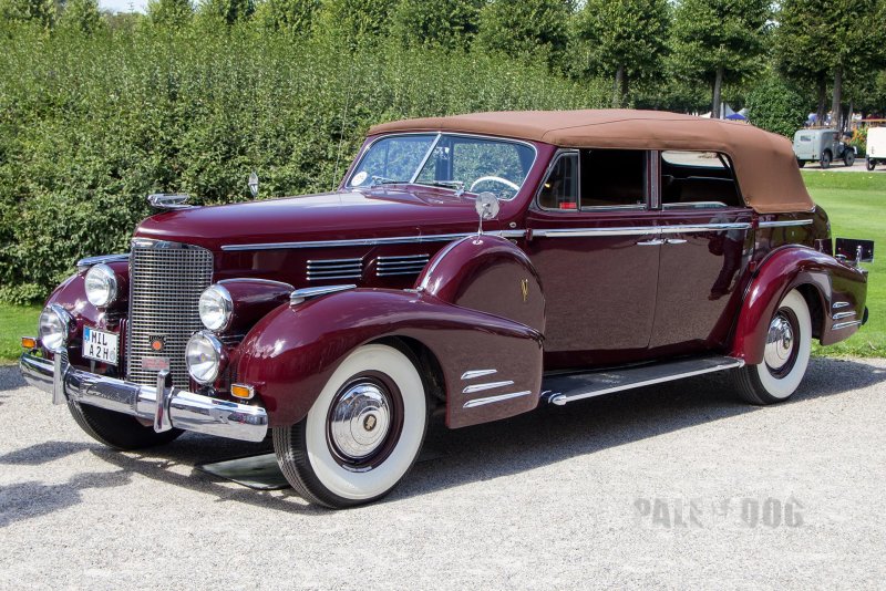 1938 Cadillac 60 Fleetwood Limousine