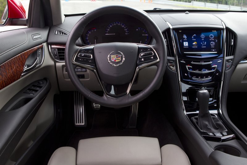 Cadillac ATS 2020 салон