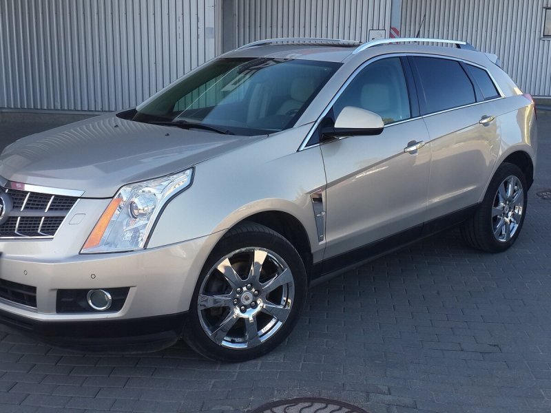 Кадиллак SRX 2010