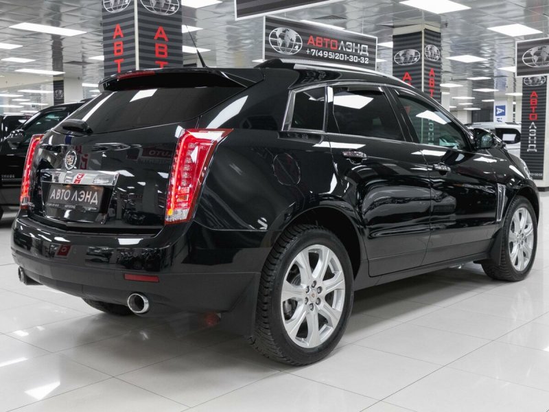 Cadillac SRX 2014 черный