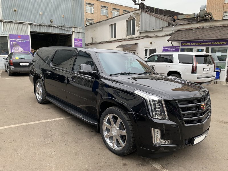 Cadillac Escalade Black gmt900