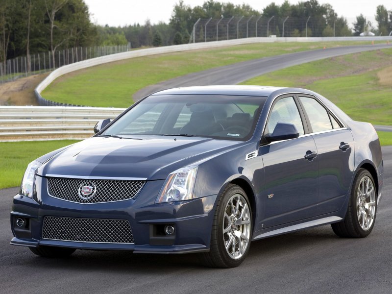 Кадиллак CTS V 2008
