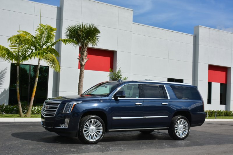 Cadillac Escalade ESV 2020