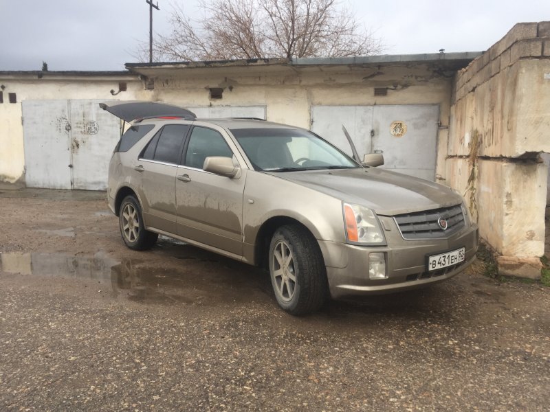 Cadillac SRX 4.6 Lux