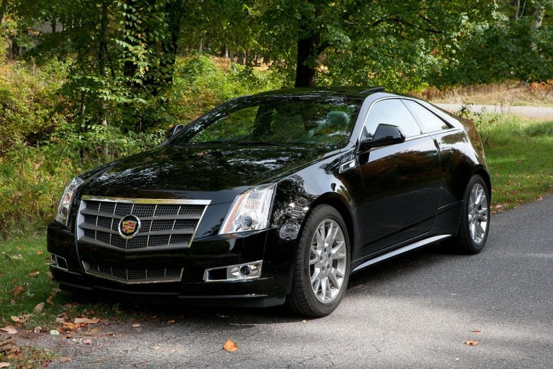 Cadillac CTS Coupe 2011