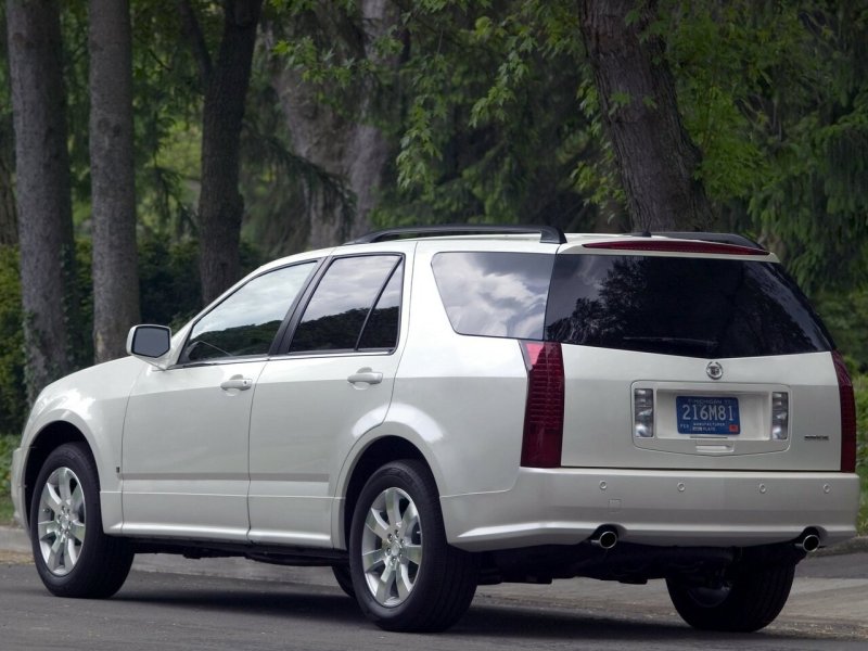 Cadillac SRX 1 поколение
