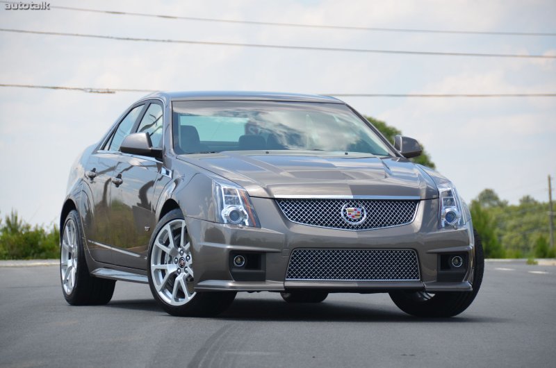 Кадиллак CTS V 2012