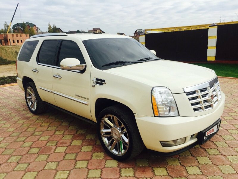 Кадиллак Эскалейд 3 2008