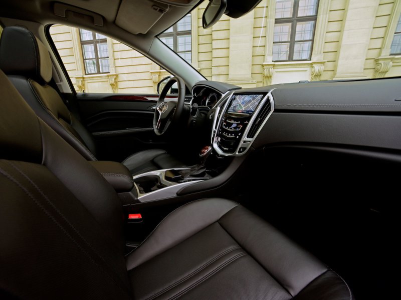 Cadillac SRX 2022 салон