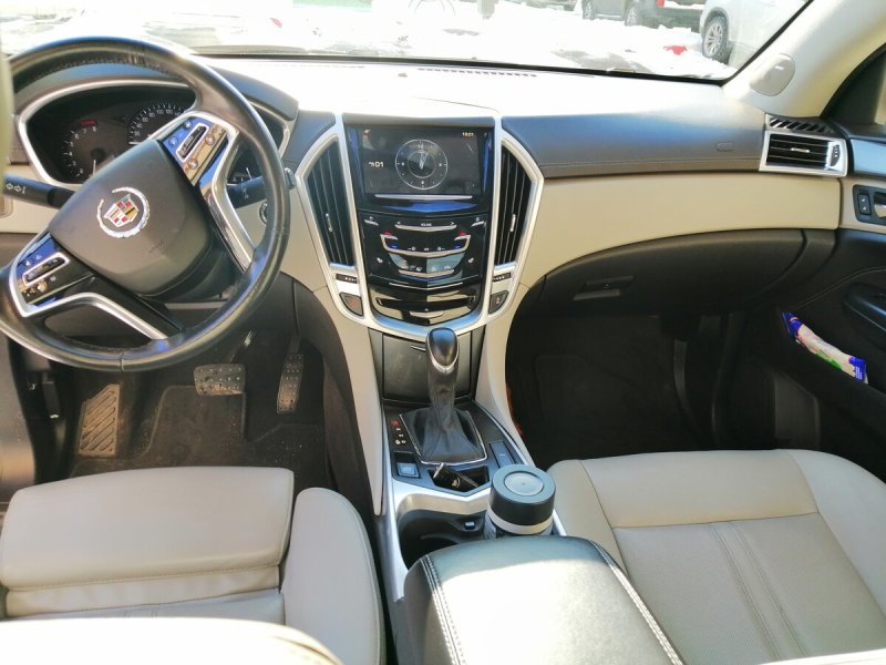 Cadillac SRX 2 2013
