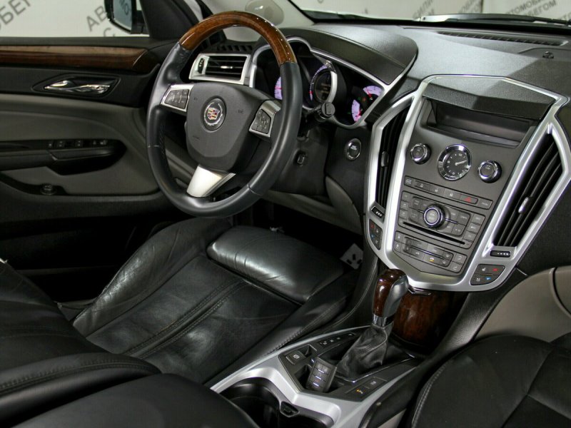 Кадиллак SRX 2012