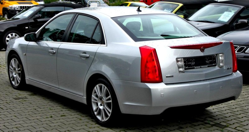 Cadillac BLS 2011