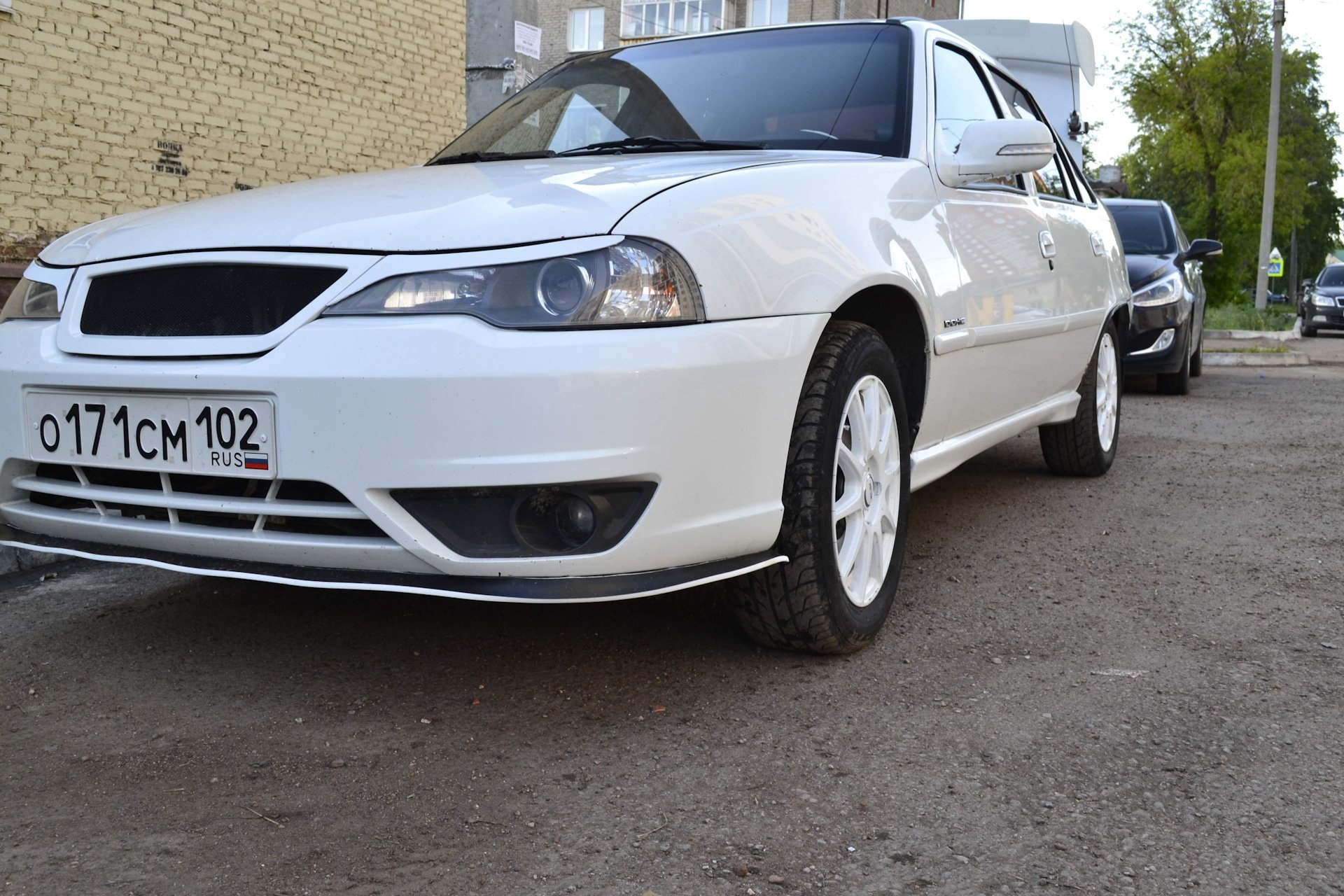 Daewoo Nexia n150 белая