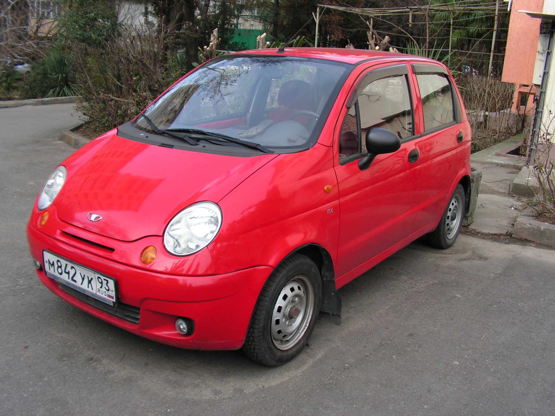 Дэу матиз орел. Матиз Daewoo Matiz. Дэу Матиз красный 2005. Daewoo Matiz красный. Дэу Матиз красный 2012.