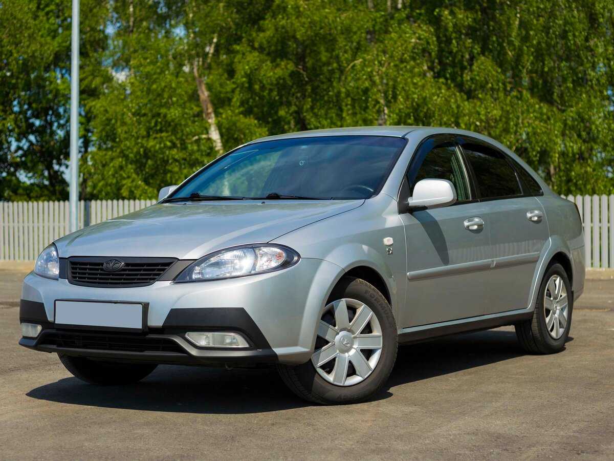 Джентра фото. Daewoo Gentra 2013. Chevrolet Lacetti Gentra. Шевроле Лачетти деоджентра. Lacetti Gentra 2013.