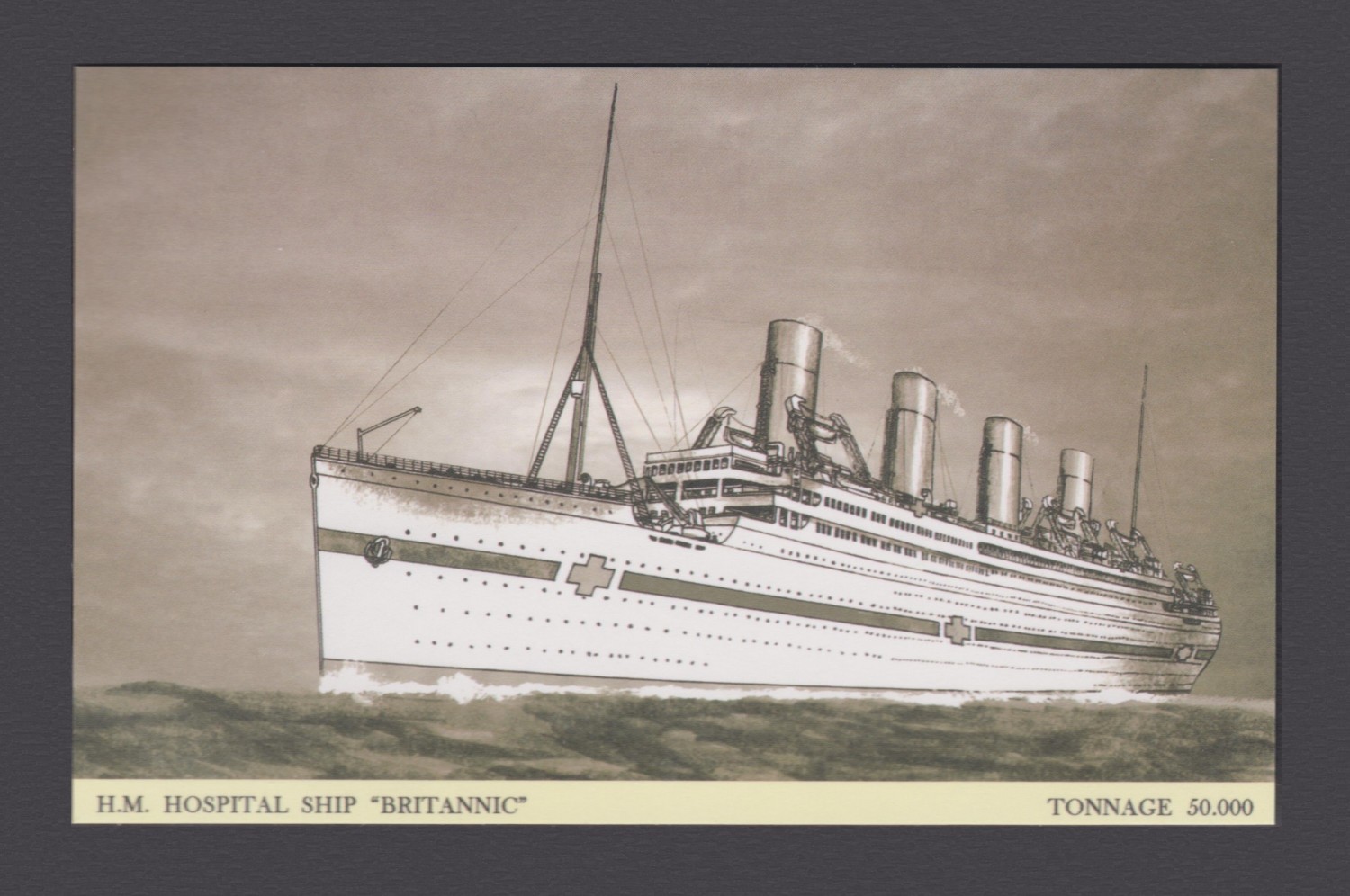 Картинки британика. Олимпик Титаник Британик. Британик корабль Британик. Британик 1915. Британика корабль.