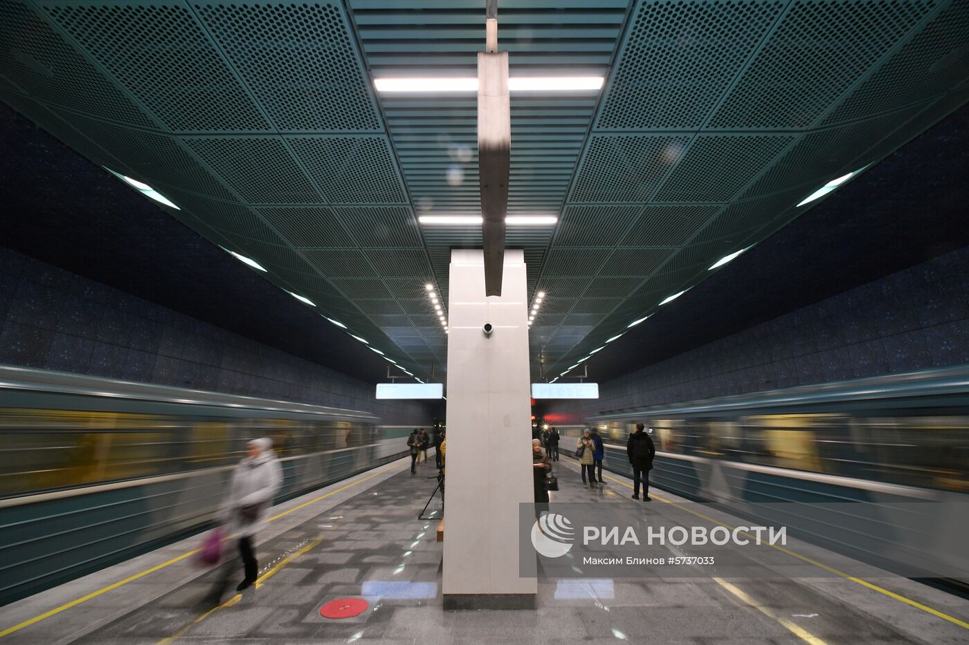 Метро белом. Станция метро Беломорская Москва. Станция метро Беломорская улица. Метро Беломорская Замоскворецкая линия. Станция метро Беломорская фото.