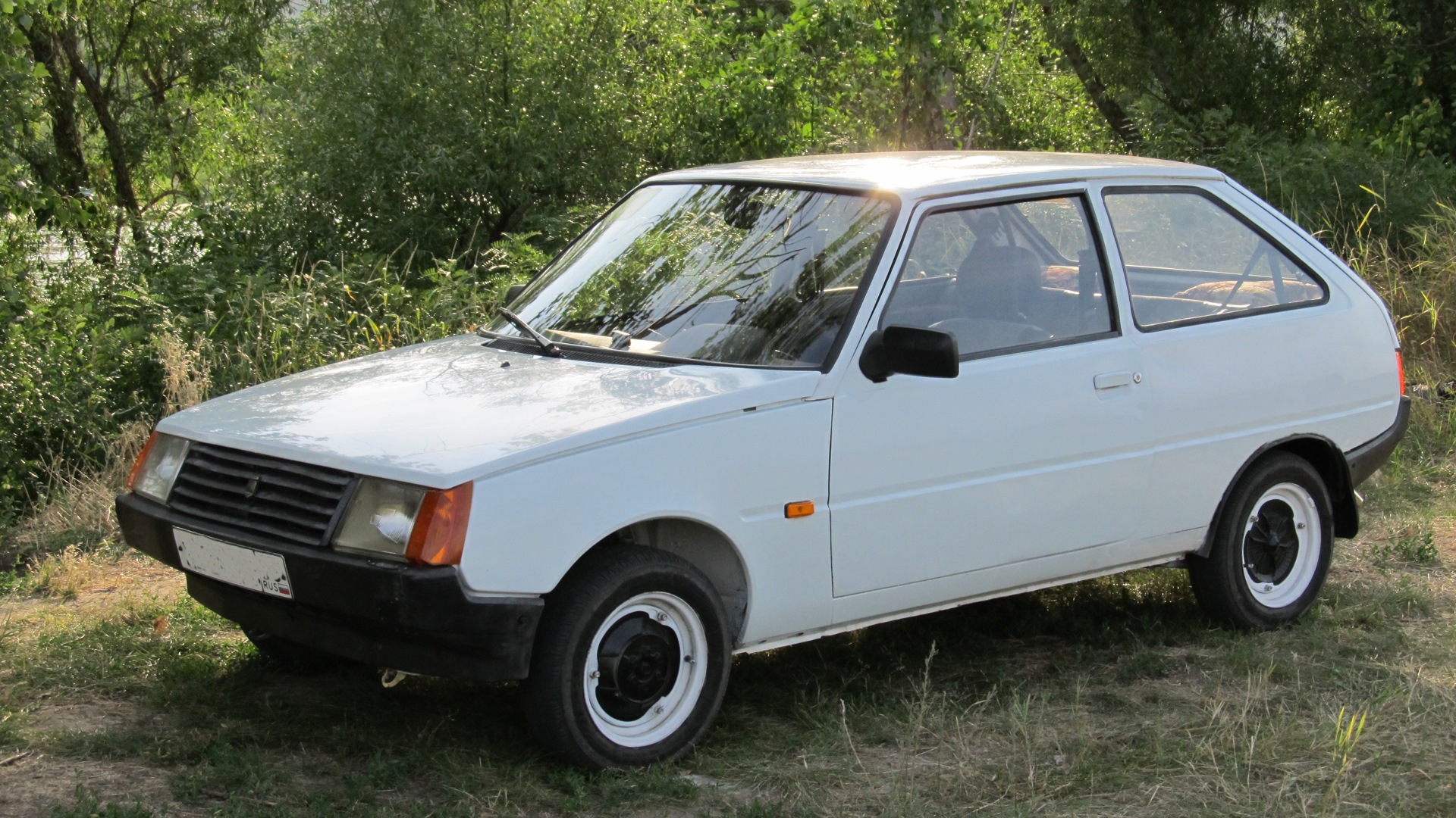 Таврия омск. ЗАЗ-1102 «Таврия». Таврия 1102. ЗАЗ Таврия 1102 1992. ЗАЗ 1102 Таврия 1995.