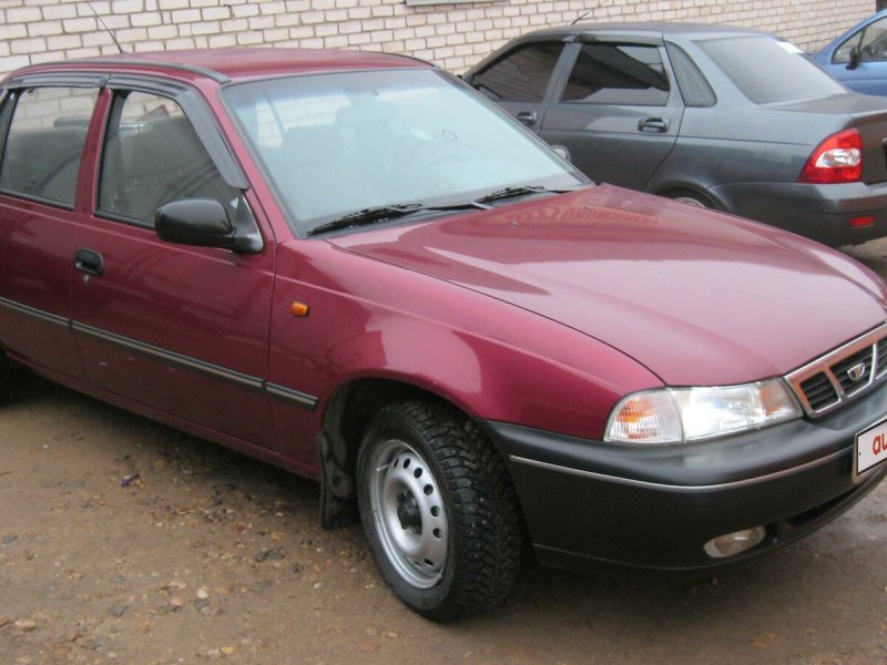 Дэу Нексия 2008 вишневый