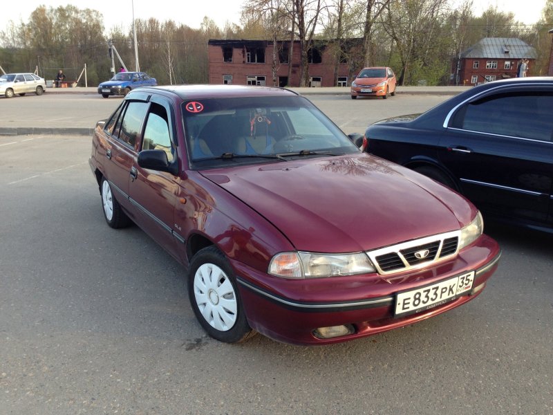 Daewoo Nexia Вишневая