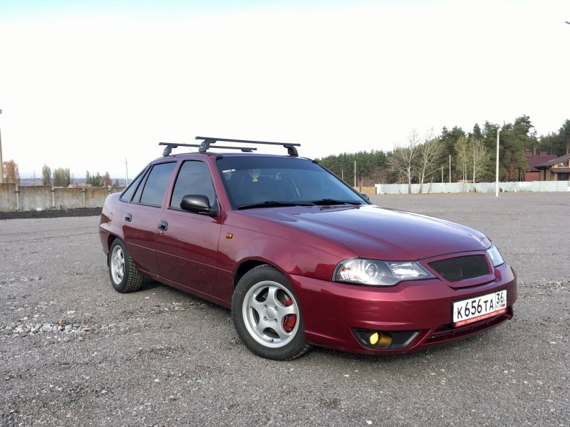 Daewoo Nexia 150 вишнёвая