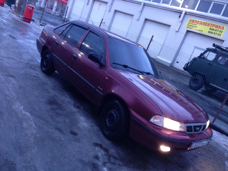 Daewoo Nexia 2007 Вишневая