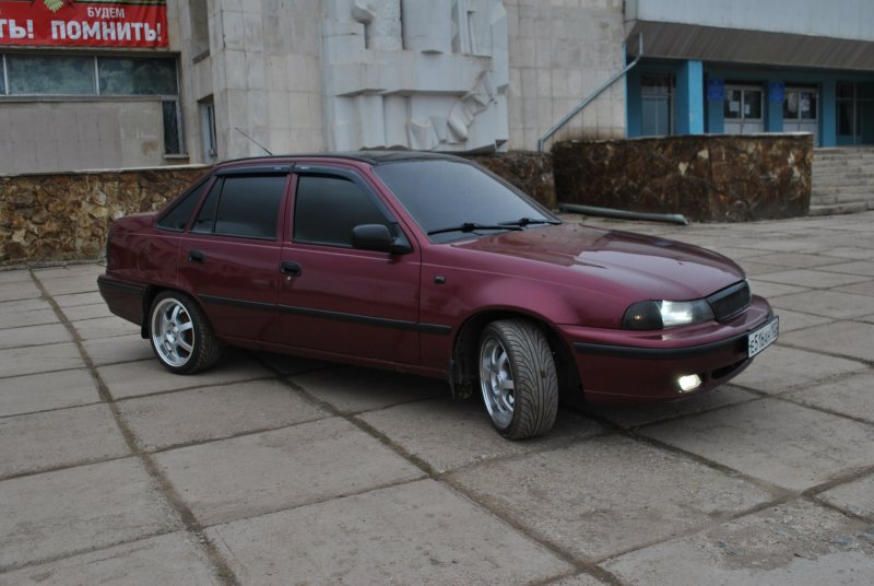 Daewoo Nexia 2 на r16