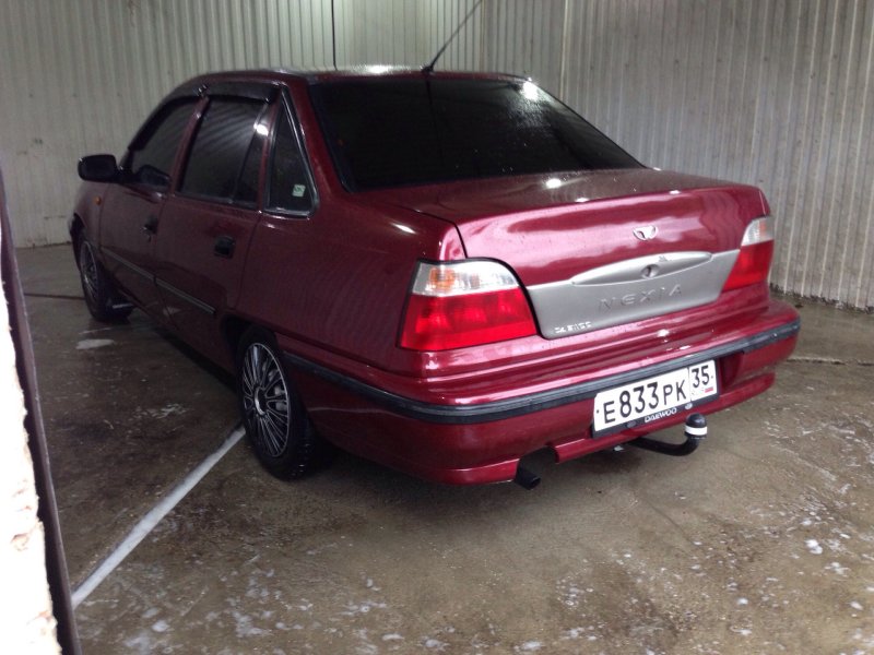 Daewoo Nexia 2007 Вишневая