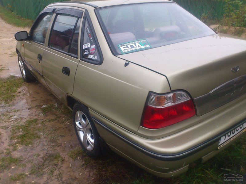 Daewoo Nexia n100 золотистая
