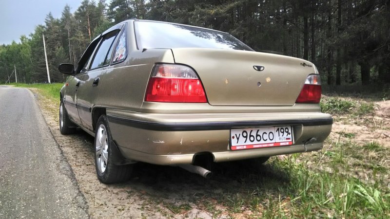 Daewoo Nexia 100