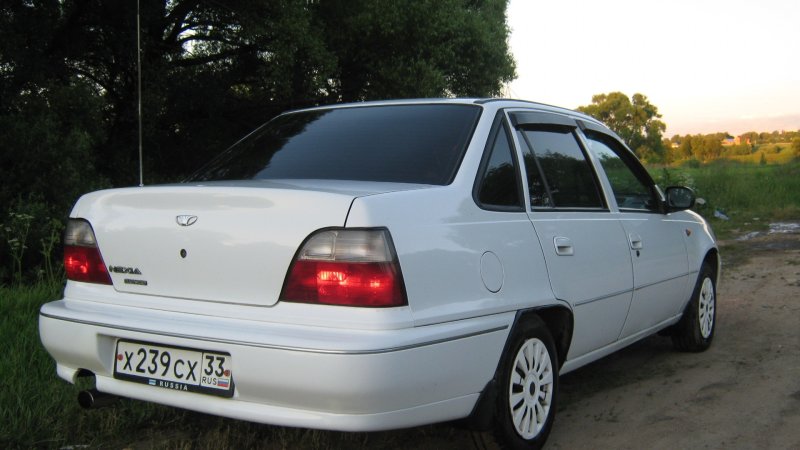 Daewoo Nexia 1 белый
