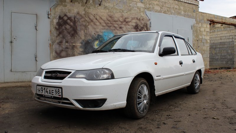 Daewoo Nexia 1 белый
