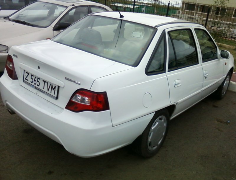 Daewoo Nexia White