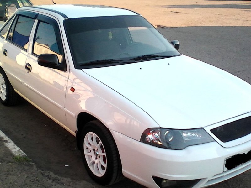 Daewoo Nexia n150 белая