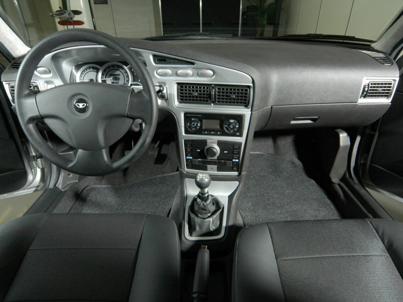 Daewoo Nexia 2011 салон