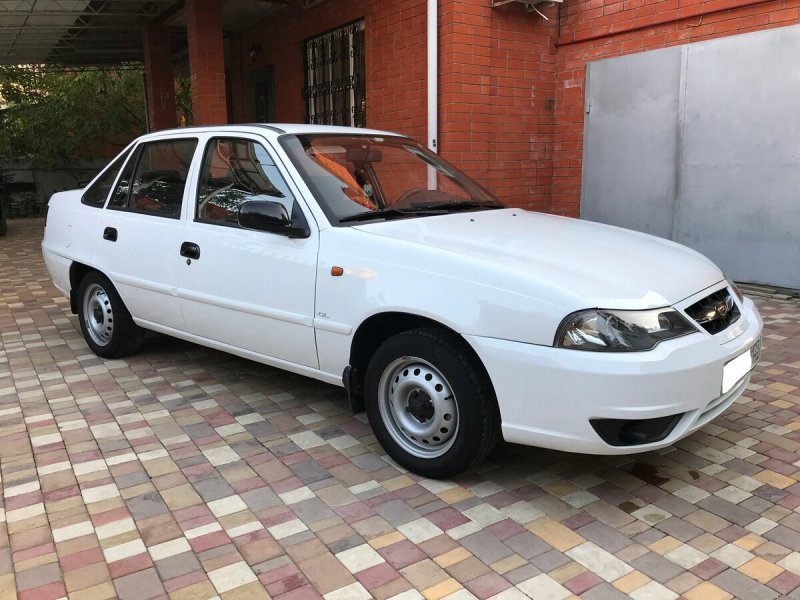 Daewoo Nexia 2016 белая