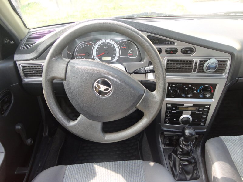 Daewoo Nexia 2012 салон