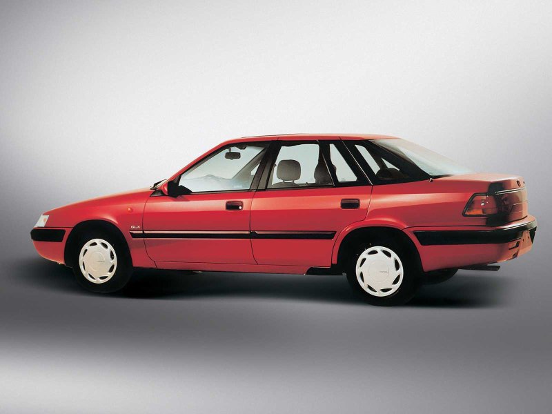 Машина Daewoo espero