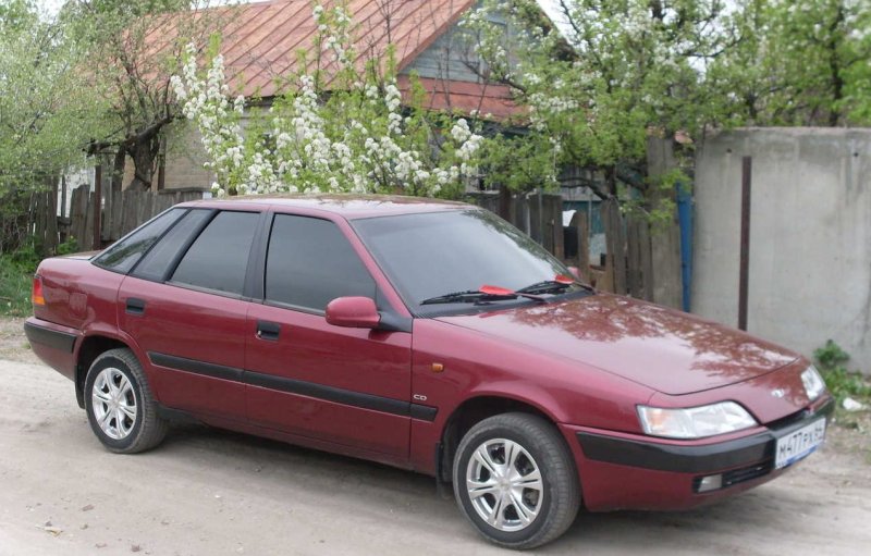 Машина Daewoo espero